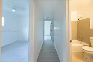 918 NW 13th Ct, Fort Lauderdale, FL 33311 - Photo 20