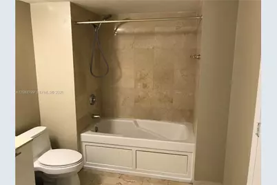 1800 N Bayshore Dr #2204, Miami, FL 33132 - Photo 16