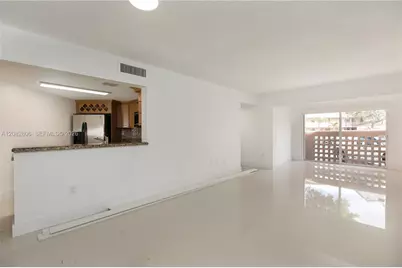 10241 NW 9 Street Cir #109-5, Miami, FL 33172 - Photo 4
