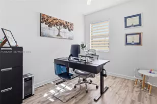 201 SW 159th Way, Pembroke Pines, FL 33027 - Photo 8