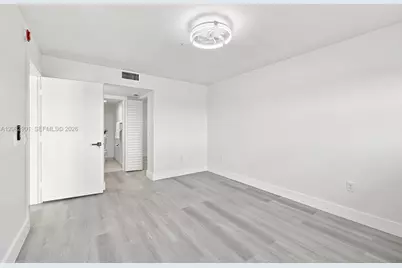 550 SW 138th Ave #402K, Pembroke Pines, FL 33027 - Photo 14