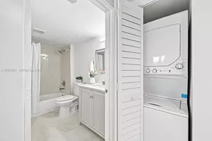550 SW 138th Ave, Pembroke Pines, FL 33027 - Photo 24