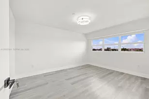 550 SW 138th Ave, Pembroke Pines, FL 33027 - Photo 14