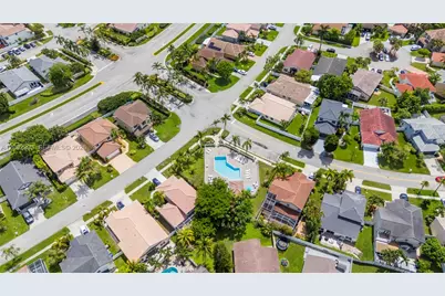 354 SW 183rd Way, Pembroke Pines, FL 33029 - Photo 46