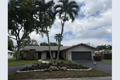 10431 NW 1st Ct, Coral Springs, FL 33071 - Photo 2