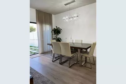 11449 W 34th Ln, Hialeah, FL 33018 - Photo 2