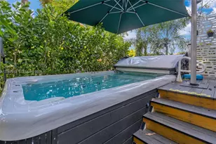 100 NE 26th Dr, Wilton Manors, FL 33334 - Photo 30