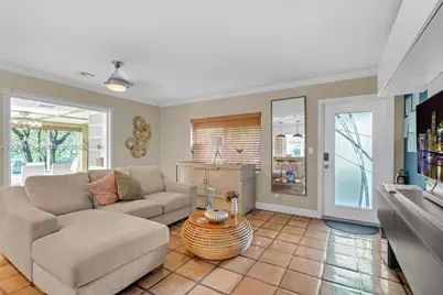 100 NE 26th Dr #100, Wilton Manors, FL 33334 - Photo 6
