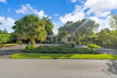 100 NE 26th Dr #100, Wilton Manors, FL 33334 - Photo 4