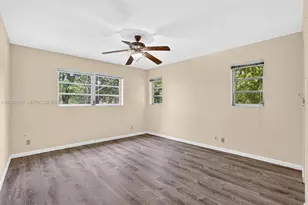 150 S Hollybrook Terrace, Pembroke Pines, FL 33025 - Photo 20