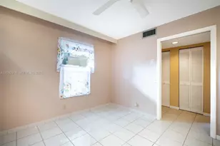 150 S Hollybrook Terrace, Pembroke Pines, FL 33025 - Photo 10