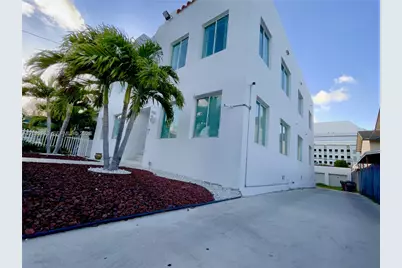 1459 NW 2nd St, Miami, FL 33125 - Photo 2