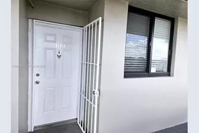 10290 NW 9th St Cir #409, Miami, FL 33172 - Photo 1