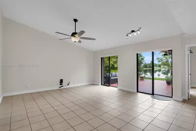 17624 NW 63rd Ct, Hialeah, FL 33015 - Photo 12