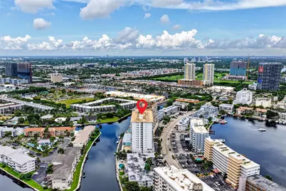 427 Golden Isles Dr #11C, Hallandale Beach, FL 33009 - Photo 34