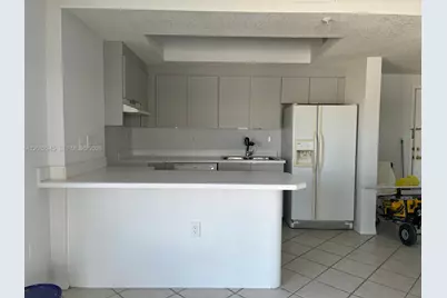 3500 Coral Way #1414, Miami, FL 33145 - Photo 6