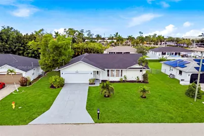 256 SE Santa Barbara Pl, Other City - In The State Of Florida, FL 33990 - Photo 46
