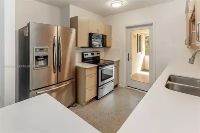206 NE 5th Ave, Dania Beach, FL 33004 - Photo 4