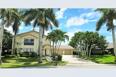 12724 Westport Cir, Wellington, FL 33414 - Photo 2