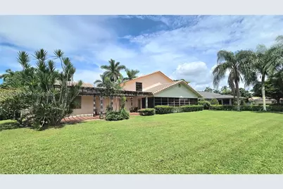 12724 Westport Cir, Wellington, FL 33414 - Photo 18