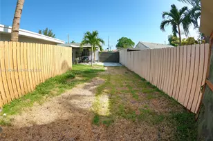 2236 Grant St, Hollywood, FL 33020 - Photo 18