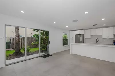 17139 NW 23rd St, Pembroke Pines, FL 33028 - Photo 8