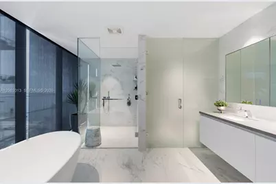 1000 Biscayne Blvd #3402, Miami, FL 33132 - Photo 26
