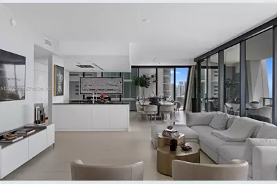 1000 Biscayne Blvd #3402, Miami, FL 33132 - Photo 10