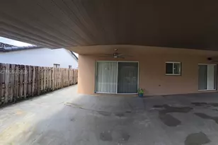 18045 SW 154th Pl, Miami, FL 33187 - Photo 2