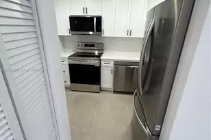 6937 Bay Dr, Miami Beach, FL 33141 - Photo 2