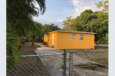 1605 NW 127th St #0, North Miami, FL 33167 - Photo 8