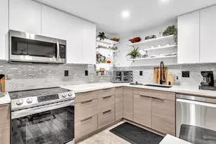 1700 NE 191st St, Miami, FL 33179 - Photo 10