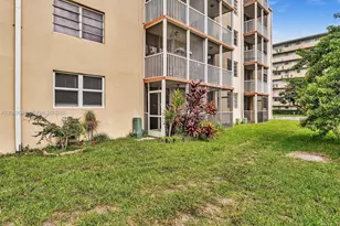 1700 NE 191st St, Miami, FL 33179 - Photo 28