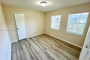 696 NE 85th St, Miami, FL 33138 - Photo 6