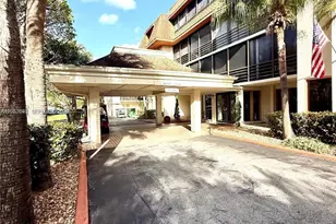 671 NE 195th St, Miami, FL 33179 - Photo 26