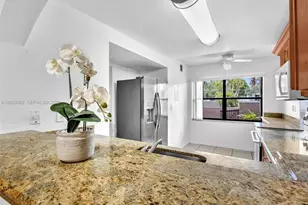 10110 NW 41st St, Doral, FL 33178 - Photo 26