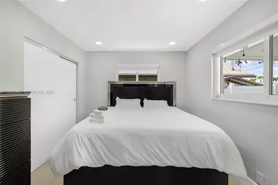 1104 N 13th Ter, Hollywood, FL 33019 - Photo 38