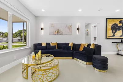 1104 N 13th Ter, Hollywood, FL 33019 - Photo 4