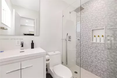 1104 N 13th Ter, Hollywood, FL 33019 - Photo 44