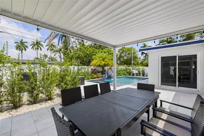 1104 N 13th Ter, Hollywood, FL 33019 - Photo 14
