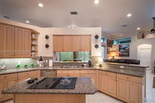 2552 Jardin Ln, Weston, FL 33327 - Photo 12
