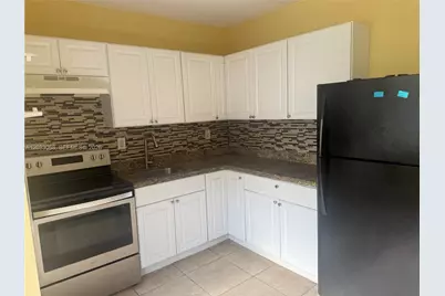 14 NW 169th St #2, North Miami Beach, FL 33169 - Photo 4
