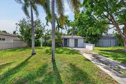 5619 NE 6th Ave, Oakland Park, FL 33334 - Photo 1