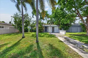 5619 NE 6th Ave, Oakland Park, FL 33334 - Photo 1
