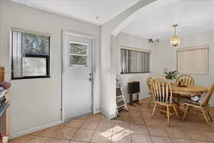 5619 NE 6th Ave, Oakland Park, FL 33334 - Photo 8