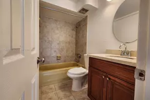 7300 NW 17th St, Plantation, FL 33313 - Photo 6