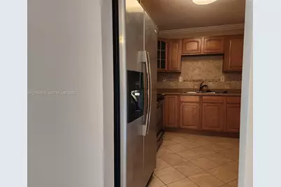 7300 NW 17th St #319, Plantation, FL 33313 - Photo 2