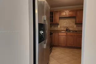 7300 NW 17th St, Plantation, FL 33313 - Photo 2