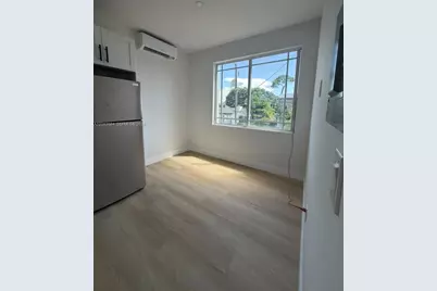 2425 SW 6th St #9, Miami, FL 33135 - Photo 4