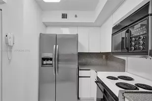 6767 Collins Ave, Miami Beach, FL 33141 - Photo 4